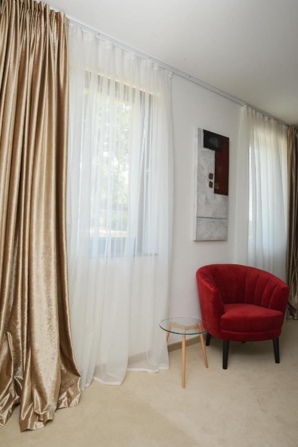 Hotel Meduza Senj  Buitenkant foto