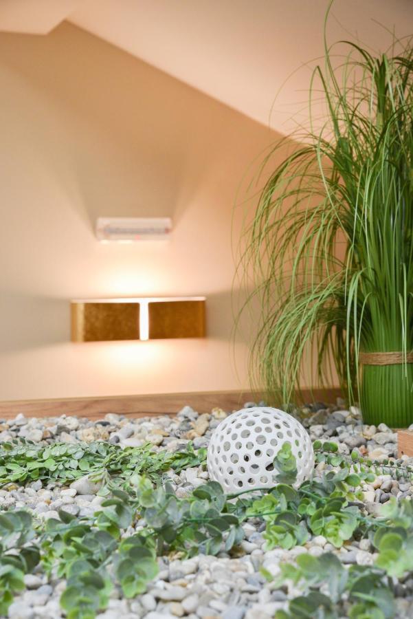 Hotel Meduza Senj  Buitenkant foto