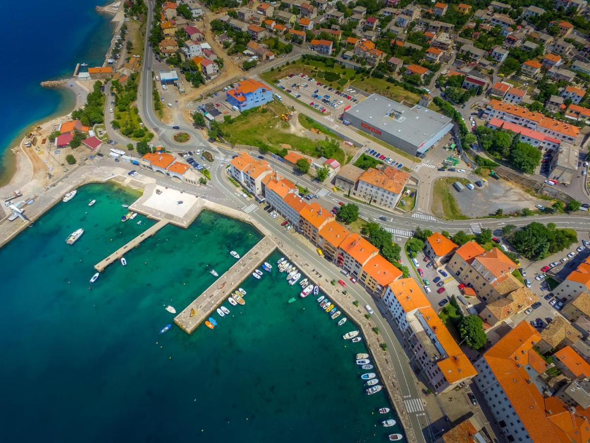 Hotel Meduza Senj  Buitenkant foto